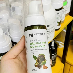 Sữa rửa mặt dầu hạt trà mù u nghệ - 150ml (8013)